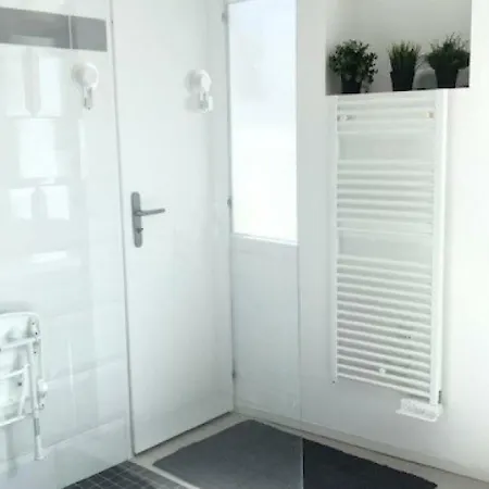 Apartment Ensemble Pour 6 Personnes Avec 3 Chambres Entierement Refait A Neuf - Norme Handicape